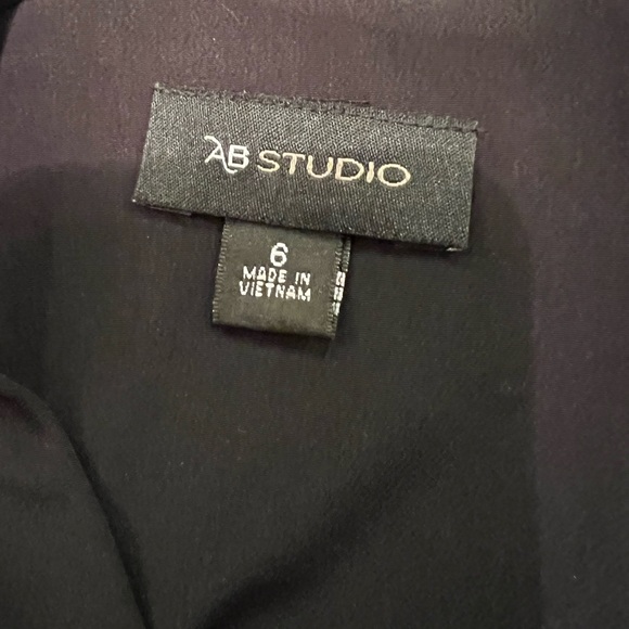 AB Studio Black Sleeveless V-Neck Shift Dress w/Tassels at Hem - Picture 2 of 13